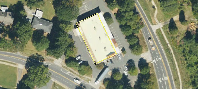 Retail Space Near Airport