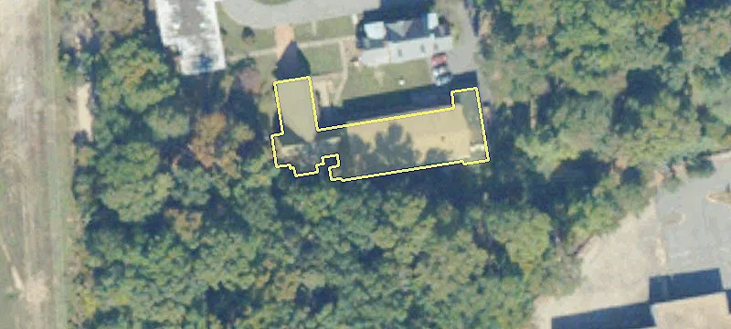 Lakeside Acreage Ideal Conversion Opportunity