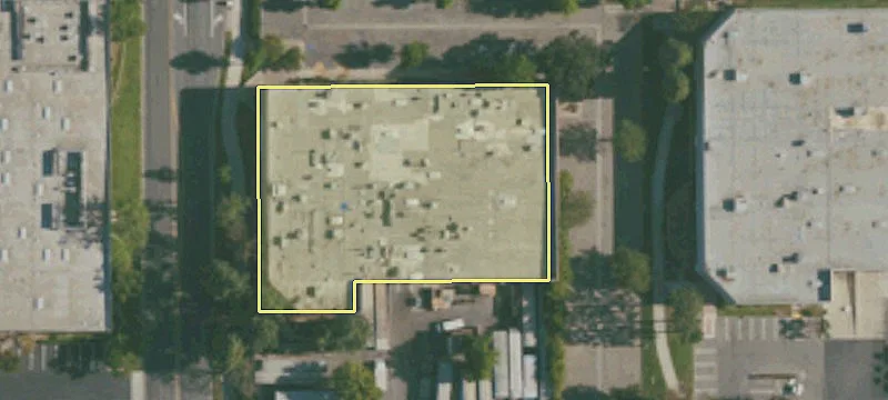 Manufacturing/Warehouse Building with Freeway Access