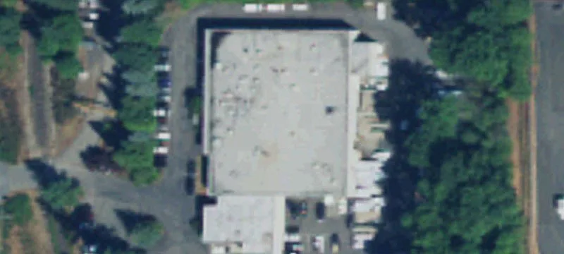 Woodinville Warehouse with Fenced Yard