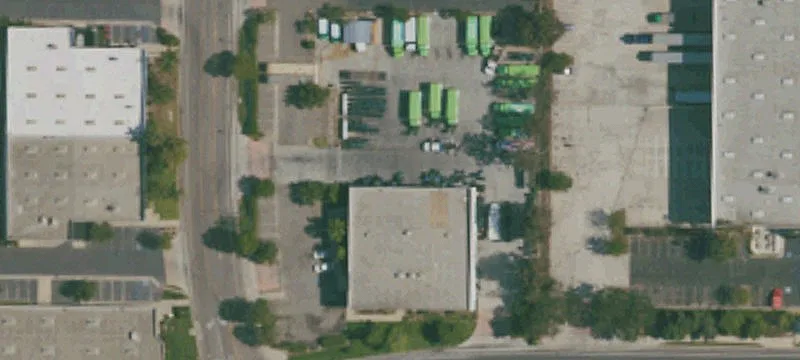 Freestanding Flex Space with Yard