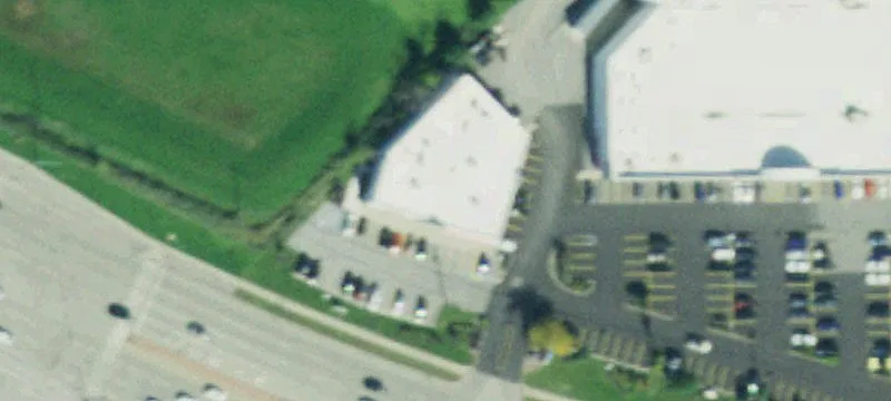Retail Center Near Walden Galleria