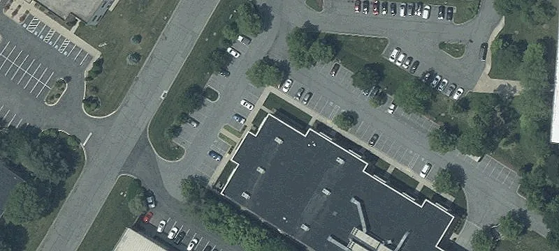 32,300 SF Industrial Building