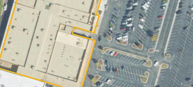 Retail Space in Plaza Fiesta