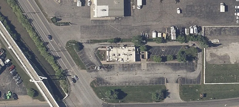 Drive-Thru Restaurant on 0.989 Acres