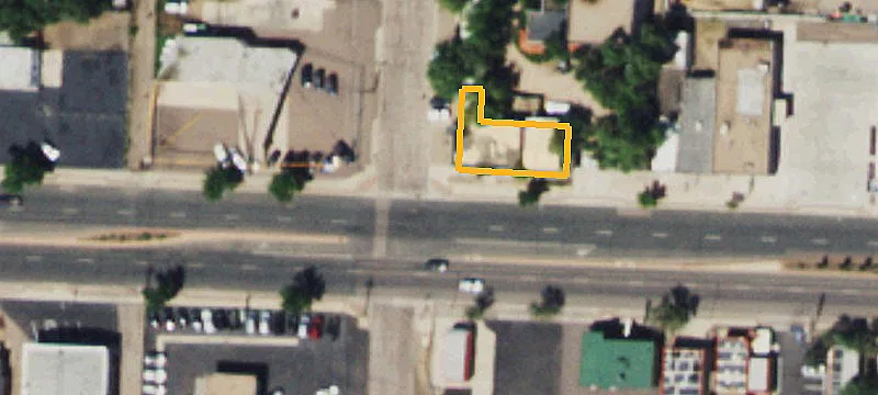 Stand-Alone Auto Shop For Sale