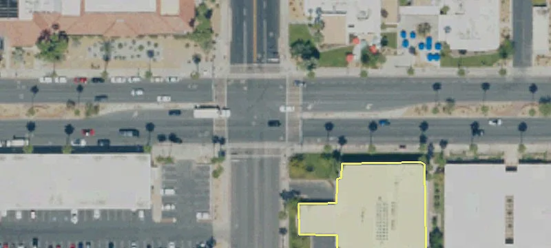 Retail Space in Palm Springs