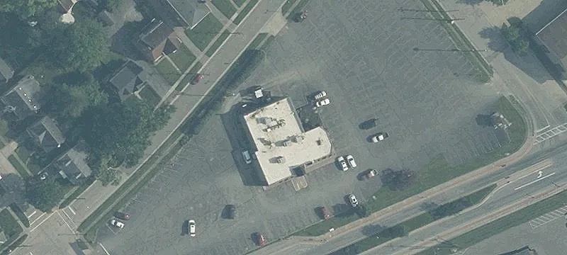 Former Restaurant on Wooster Pike