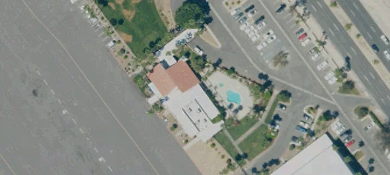 Palm Springs Airport Hangar Opportunity