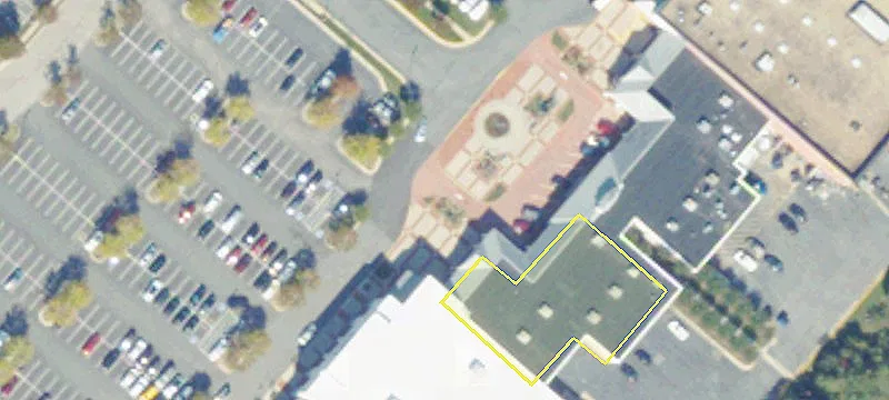 Retail Space in High-Traffic Corridor