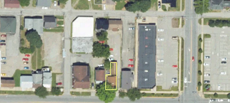 Freestanding Building with Drive-Thru