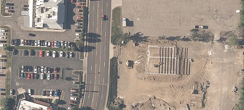 Retail Endcap with Drive-Thru