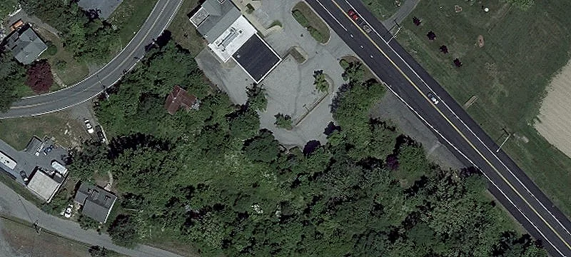 Freestanding Building on Major Roadway