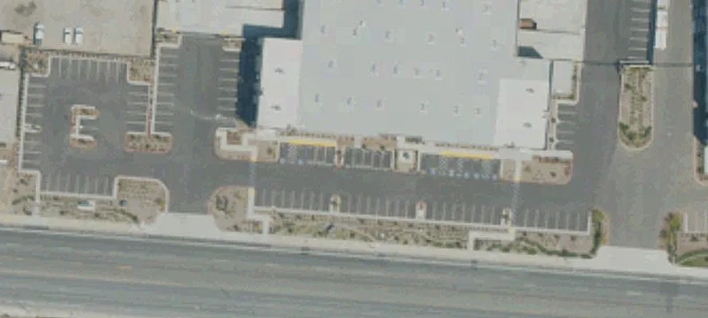 Cross-Dock Warehouse with Extensive Features