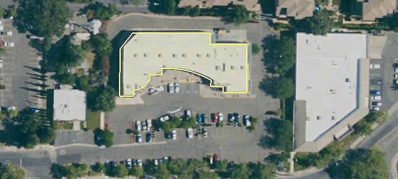 Retail Space on Fair Oaks
