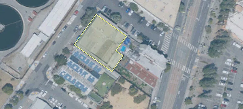 Commercial Lot in Bayview
