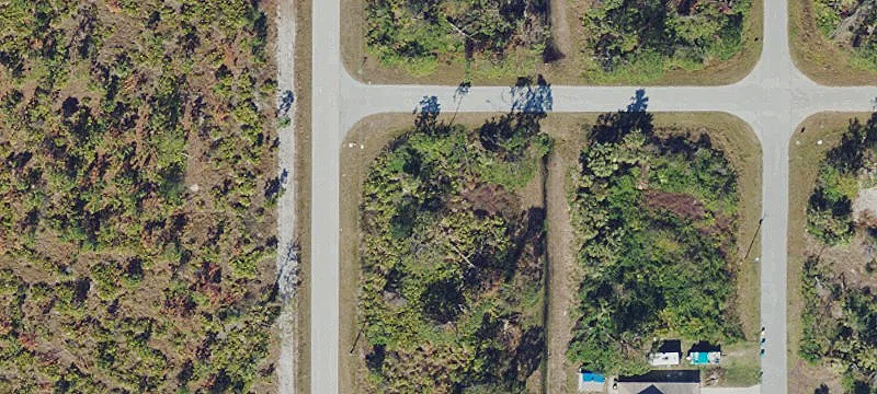 Corner Lot Near Myakka Forest
