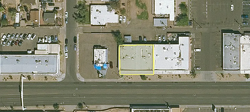 Multi-Tenant Building on McDowell Road