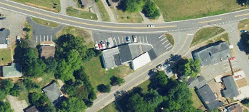 Veterinary Clinic at Corner Intersection