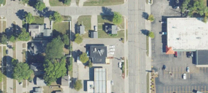 Retail Space in High-Profile Center