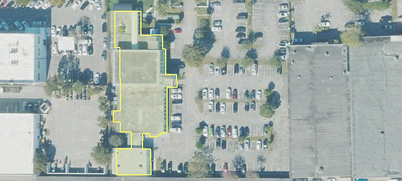 Free-Standing Warehouse Building in Miami