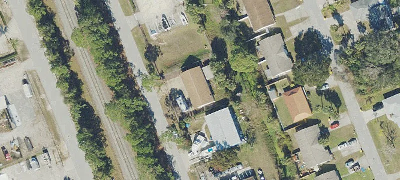 Versatile Commercial Space in Edgewater
