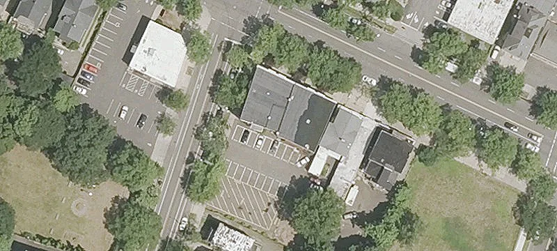 New Haven Three-Story Commercial Building
