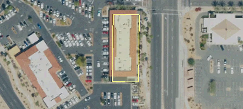 Prime Retail Space in Palm Desert