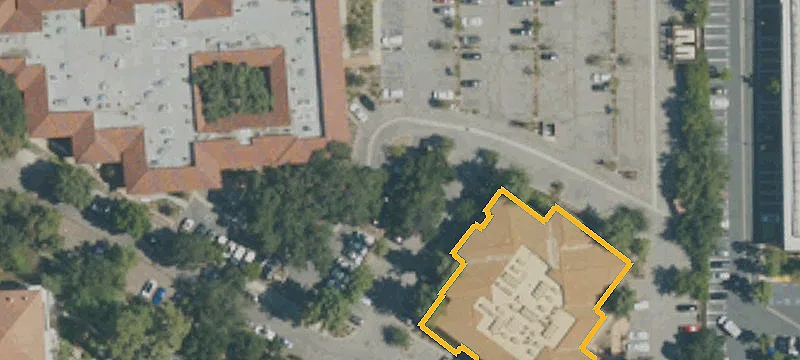 Executive Suites in Landscaped Campus