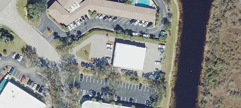 Two-Unit Gateway Building For Sale