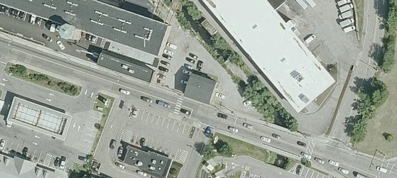 Renovated Retail/Office Space on Branch