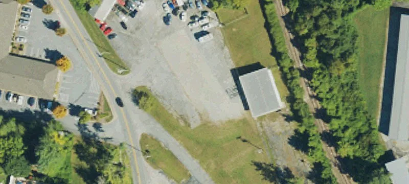 Hendersonville Flex Building on Acreage