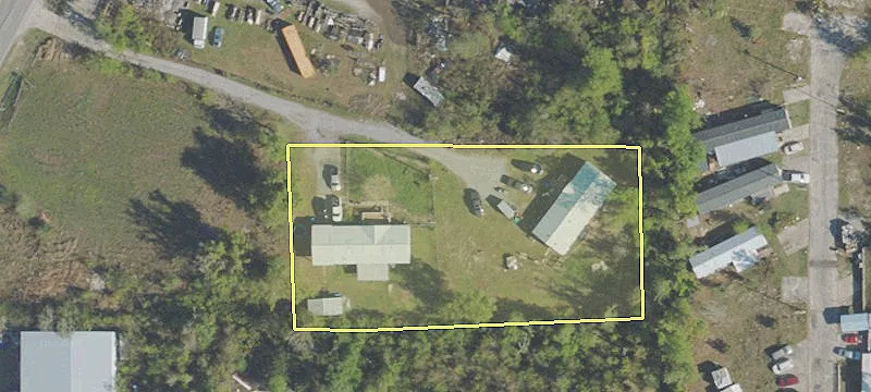 Established Business on 1.6 Acres