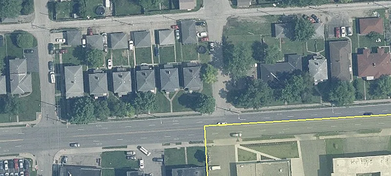 Duplex with Upside Potential
