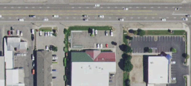 Versatile Flex Building on Fairview