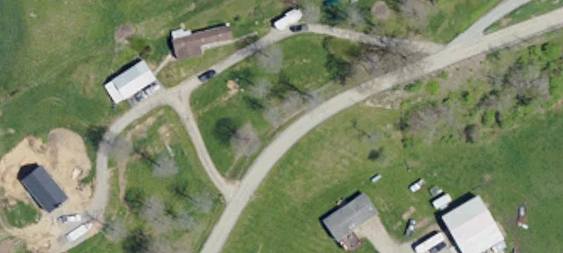 128.4 Acres in McGuffey School