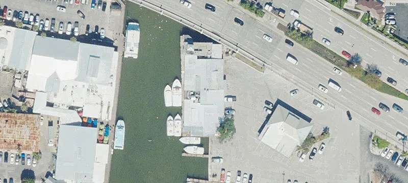 Prime Location Near Downtown Naples