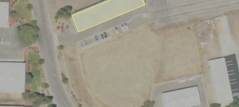 Turnkey Industrial Property with Warehouses