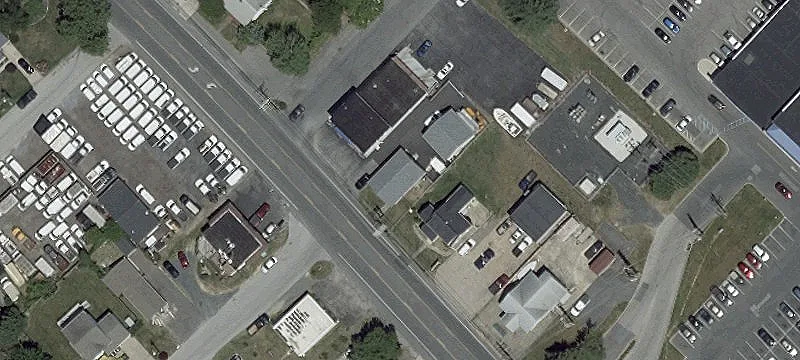 Versatile Commercial Property Near Stoney Creek