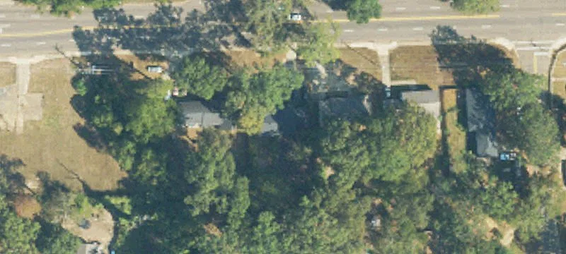 Former Auto Retail Building