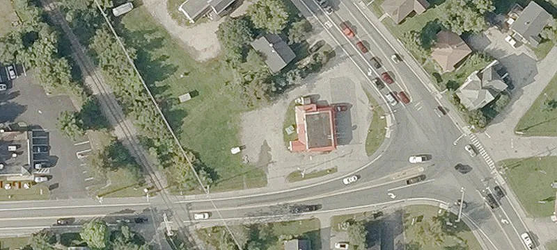 Prime Corner Location in Gorham