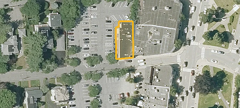 Retail Space in Newton