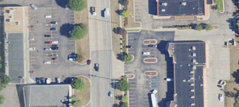 Drive-Thru Endcap Opportunity in Belleville