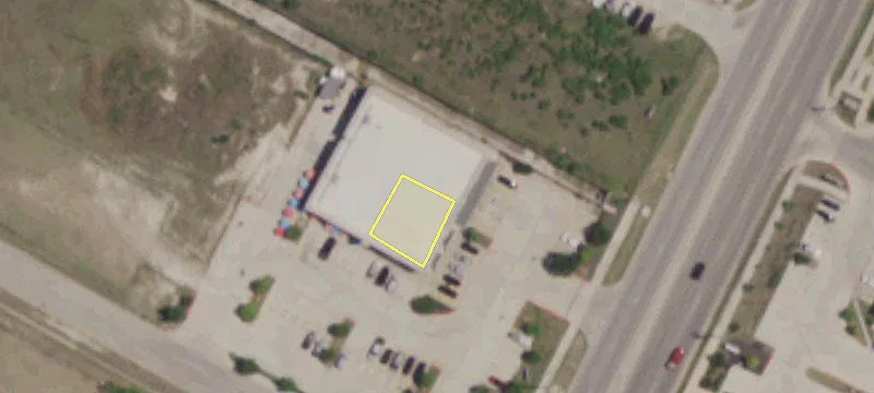 Commercial Land Near Retailers