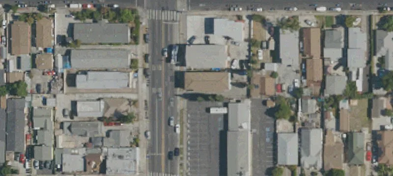 Five-Unit Apartment Building in Los Angeles