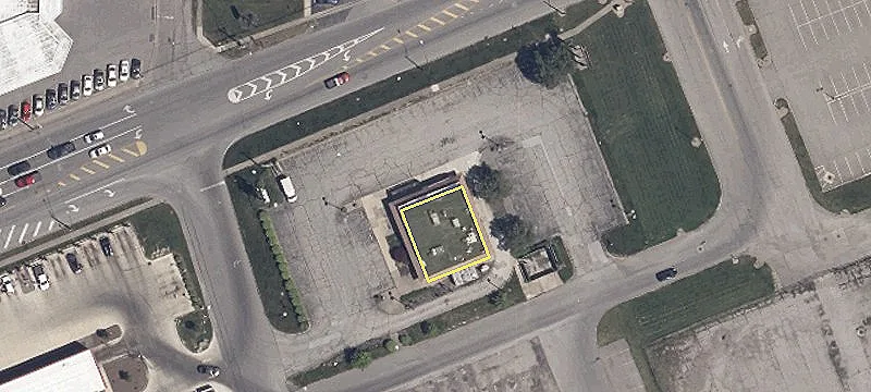 Multi-Tenant Shopping Center For Sale