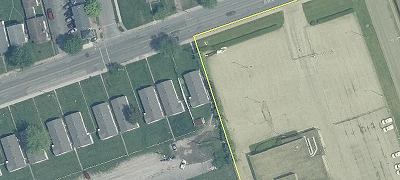 Updated Duplex Community Near Downtown