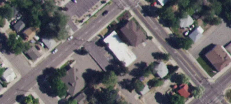 Versatile Building in University Area
