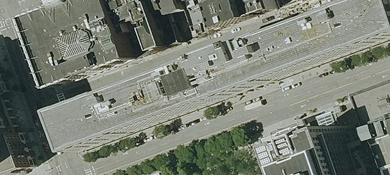Institutional-Scale Office in Park Square