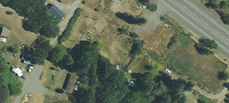 Commercial Acreage on South Pacific Highway